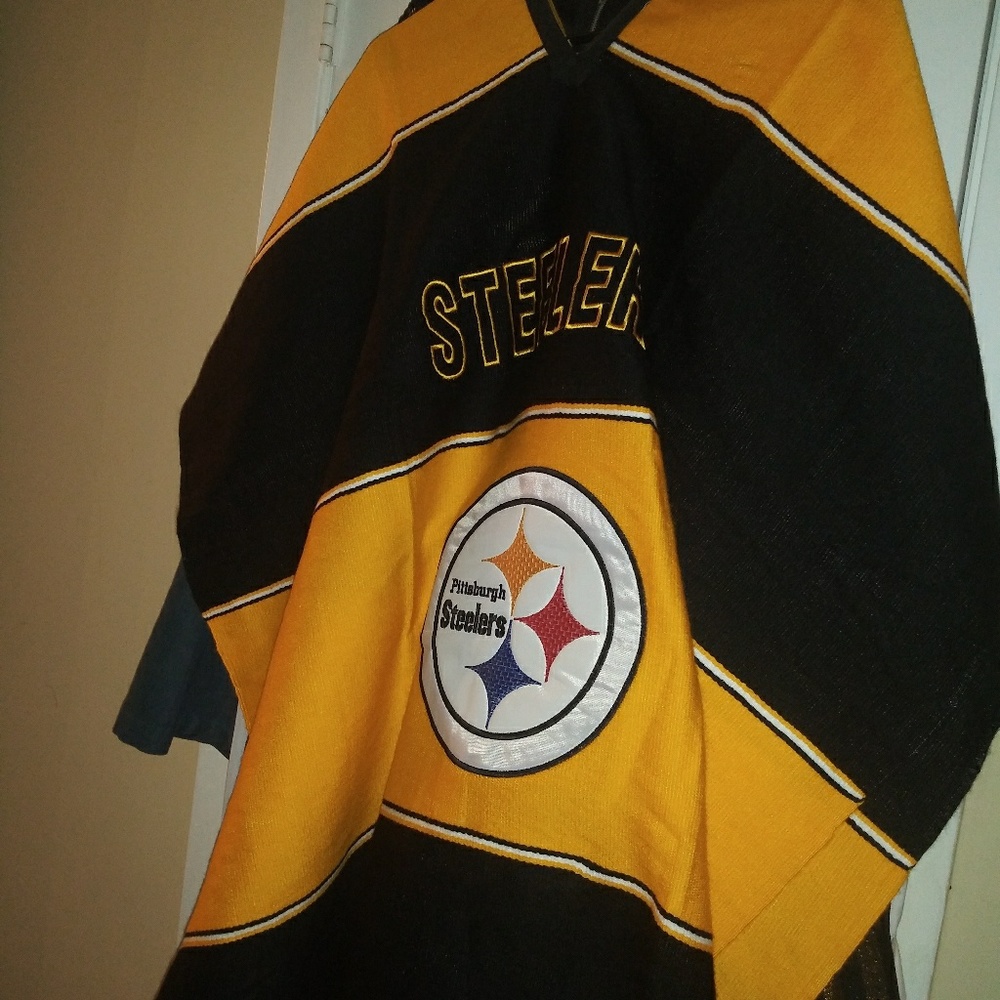 Nfl poncho